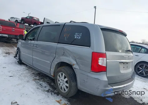 2013 Chrysler Town & Country Touring z USA, uszkodzony, nr VIN 2C4RC1BG7DR620791